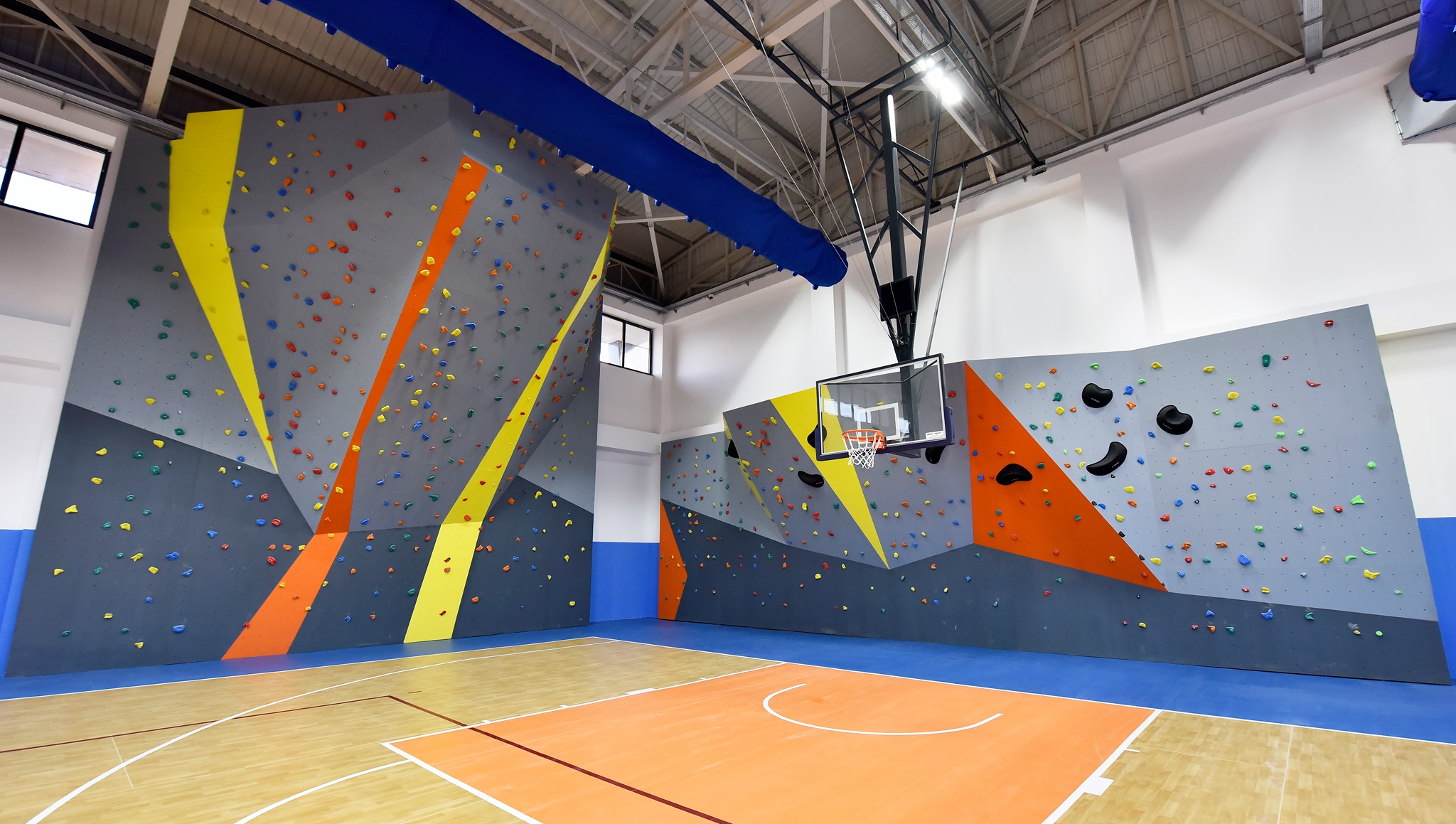 Blue fabric duct installed in a Multi-Purpose Sports Hall: Antalya Industrial Park, Turkey, 2