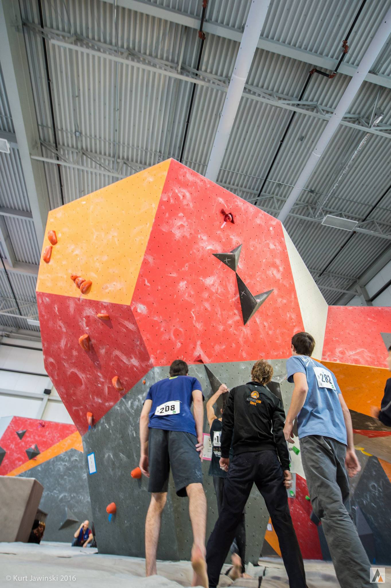 Grey oval ductwork in Canyon Escalade rock climbing gym, Canada