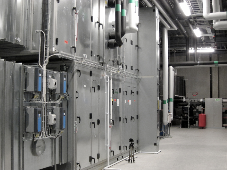 Black duct systems installed in MalmöMässan conference hall, Sweden