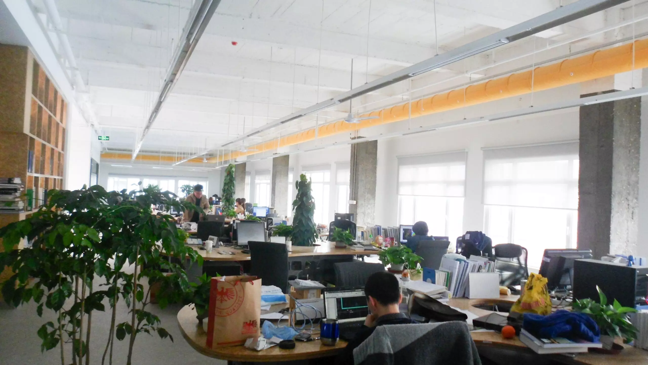 Yellow fabric duct installed in TianYou Design Office, China, 2