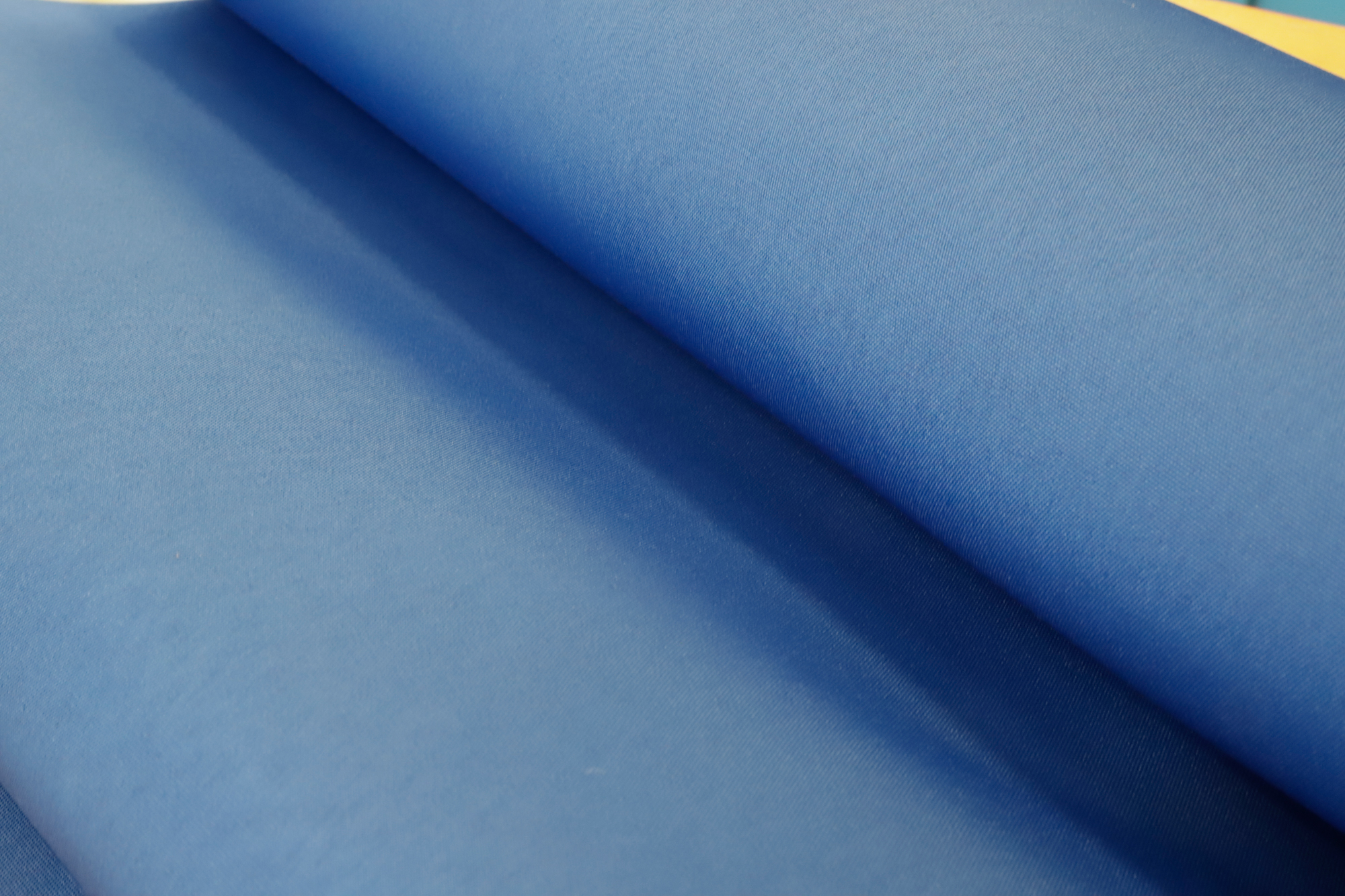 Blaues Material für Textilkanäle