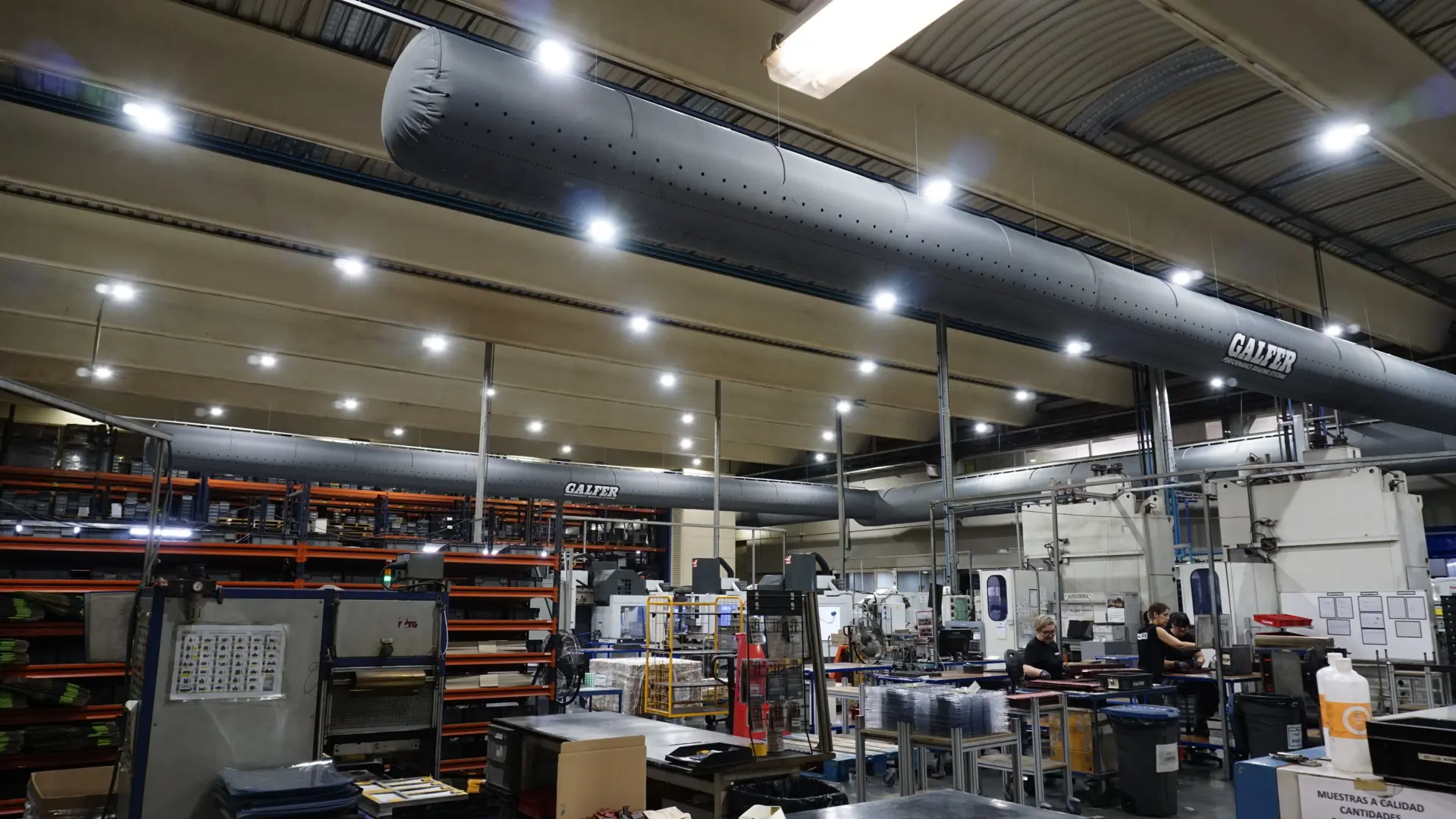 El servicio de lavandería FabricAir está diseñado para mantener tus conductos textiles limpios, eficientes y en óptimas condiciones higiénicas.