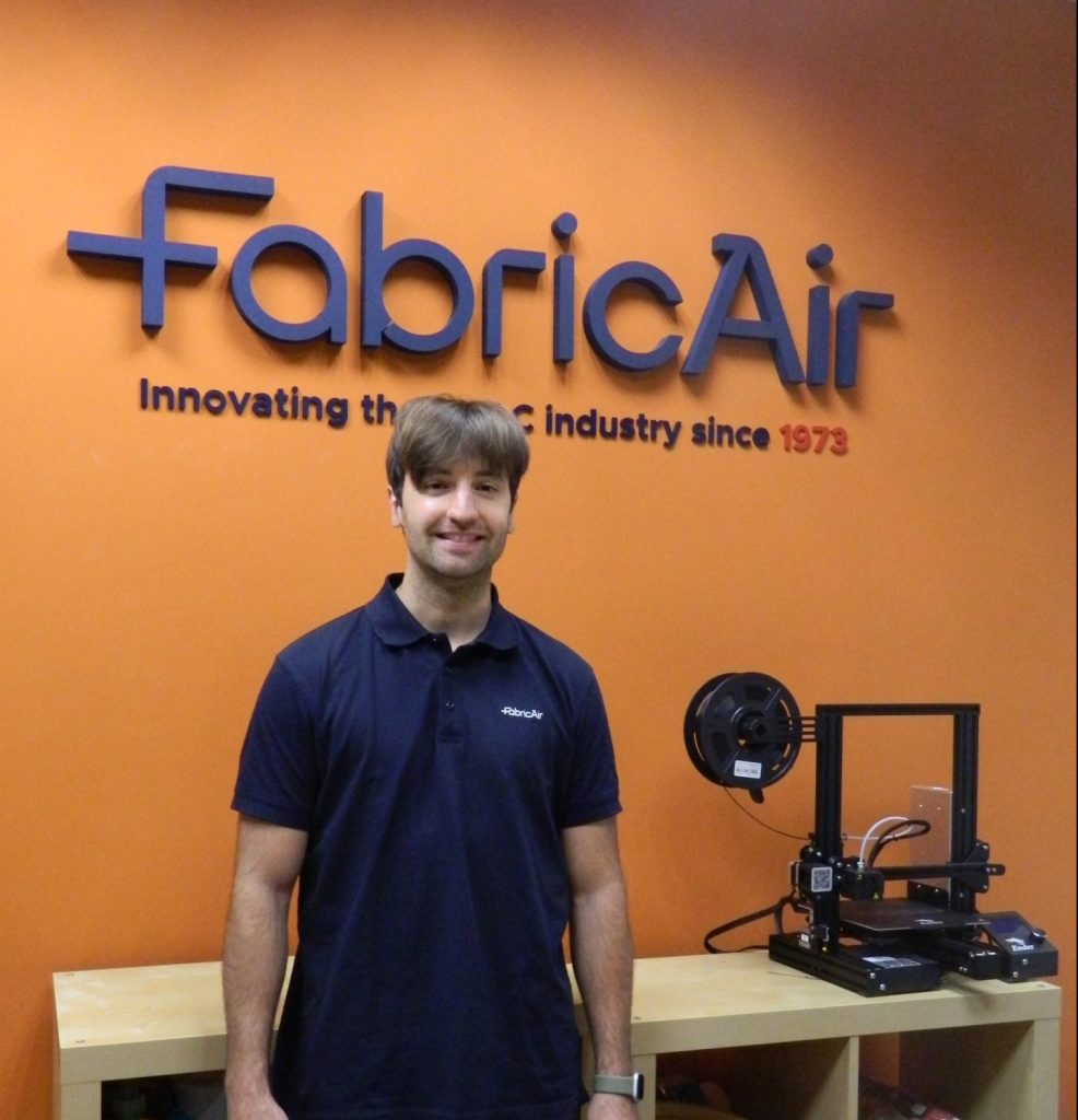 José Manuel Rios Grau, ingeniero de ventas en FabricAir, protagonista de esta entrevista sobre diseño HVAC y soluciones textiles.