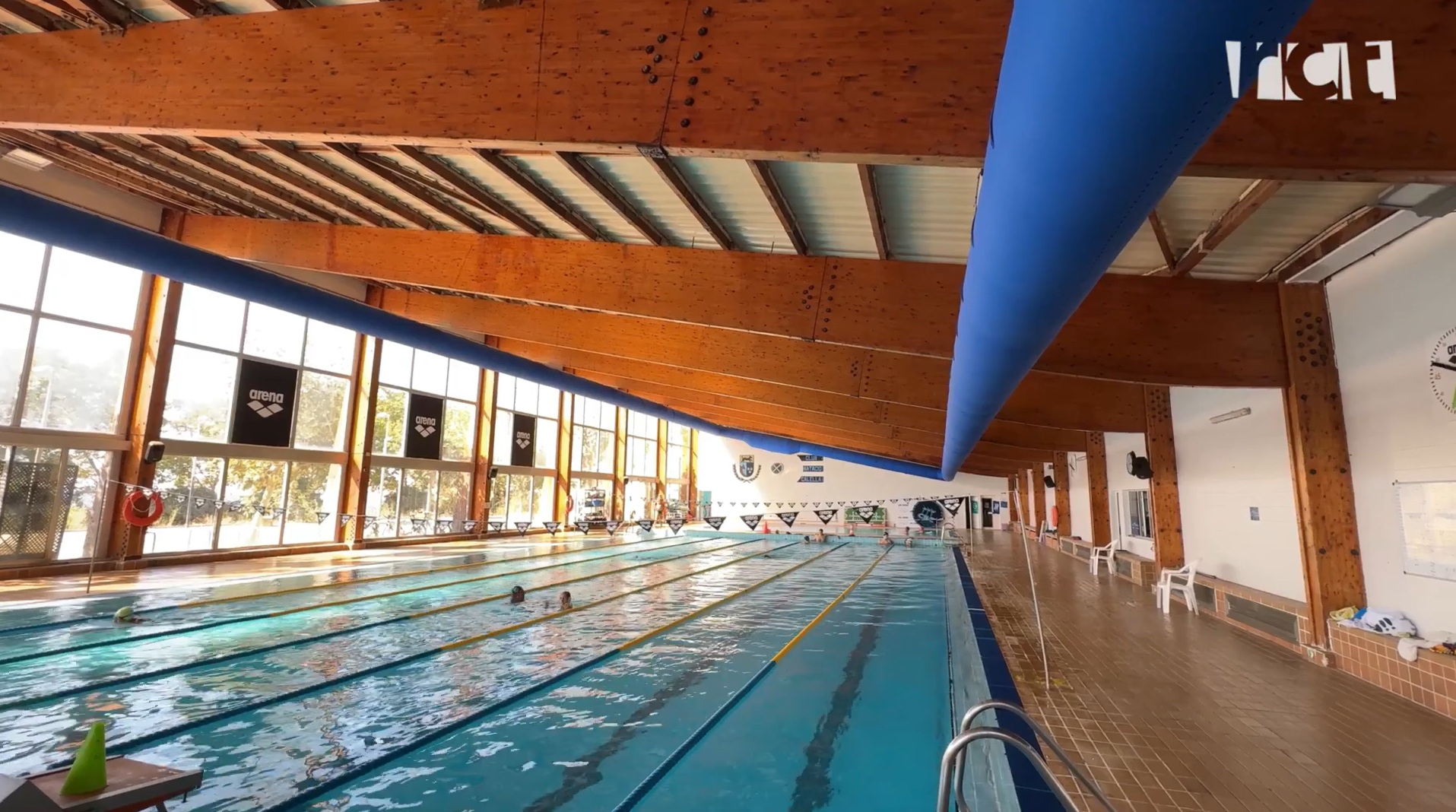 Conducto FabricAir para la dehumidificación y climatización de la piscina del Club Natación Calella