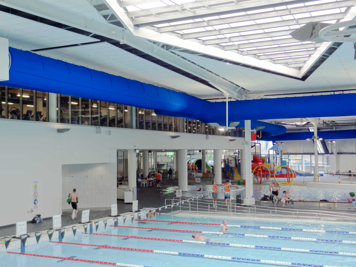 Combi gaines bleues installées à WaterMarc, AU