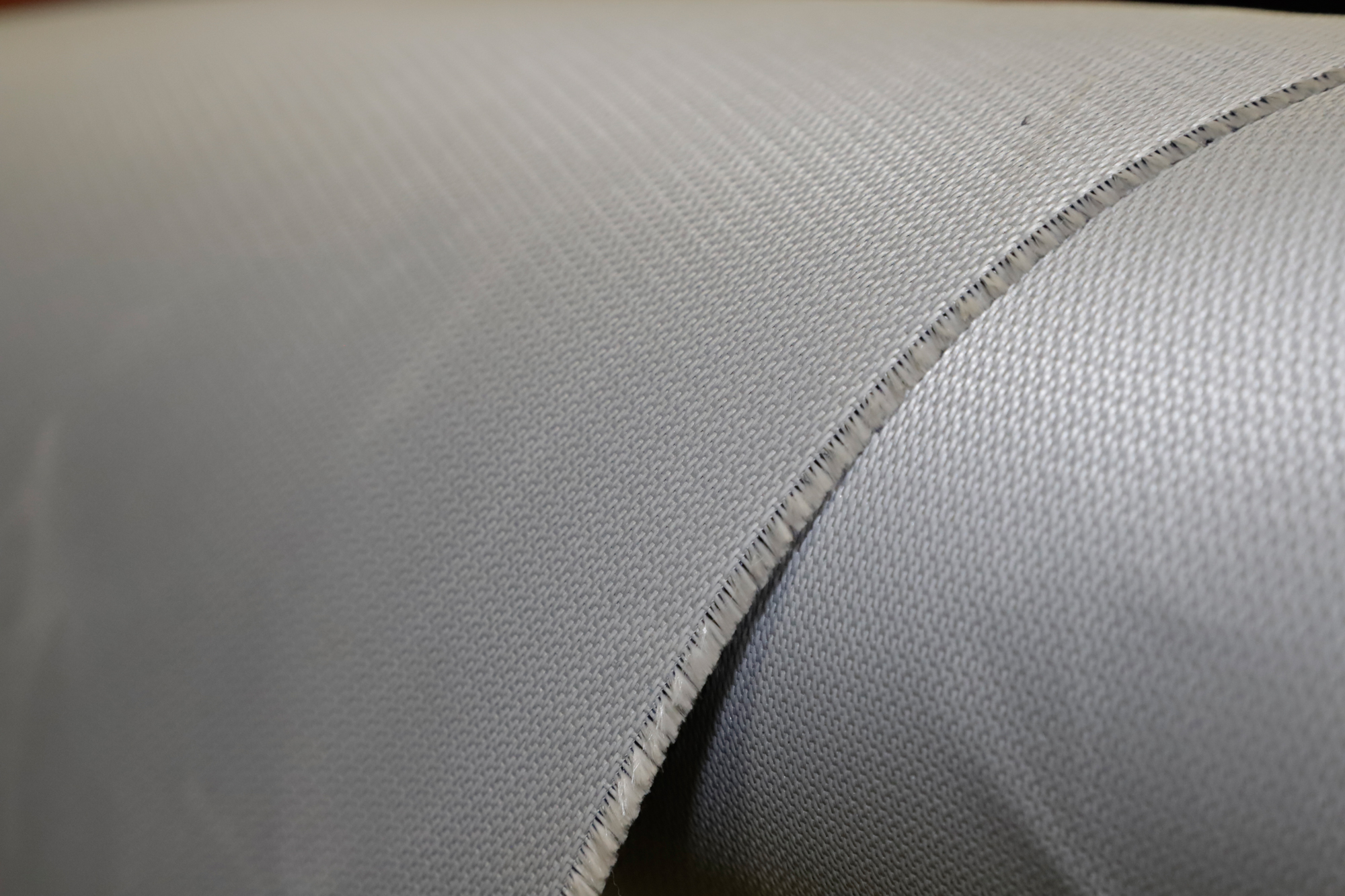 Matériau de type tissu gris pour les gaines textiles, FR