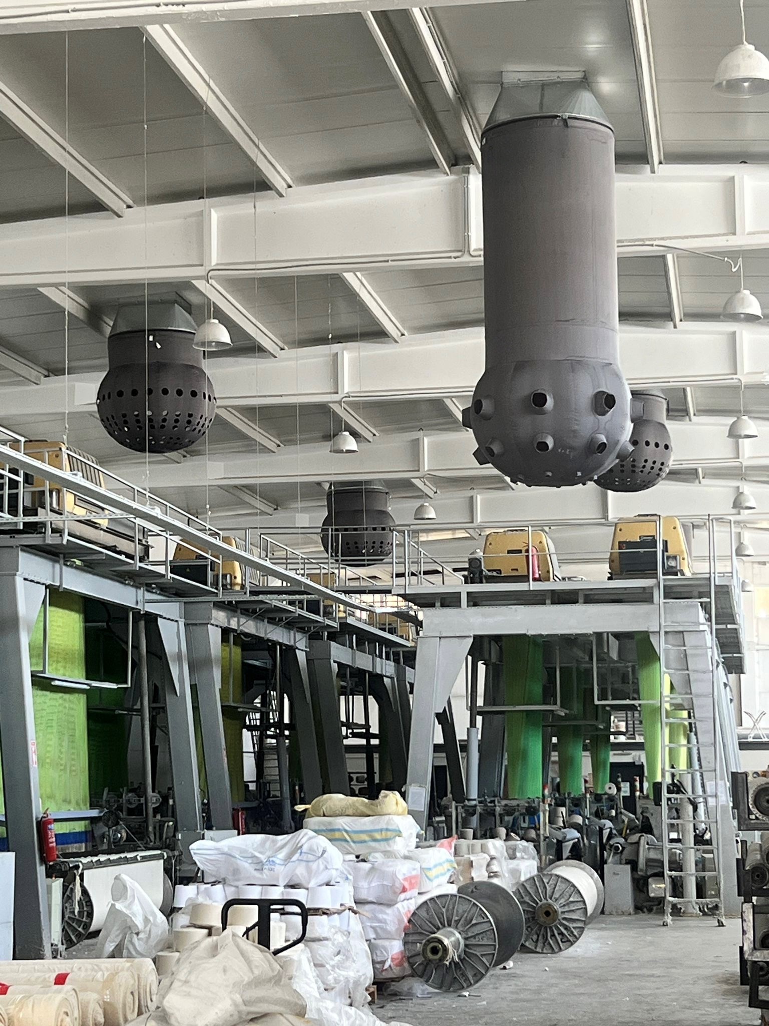 Ducts in textile