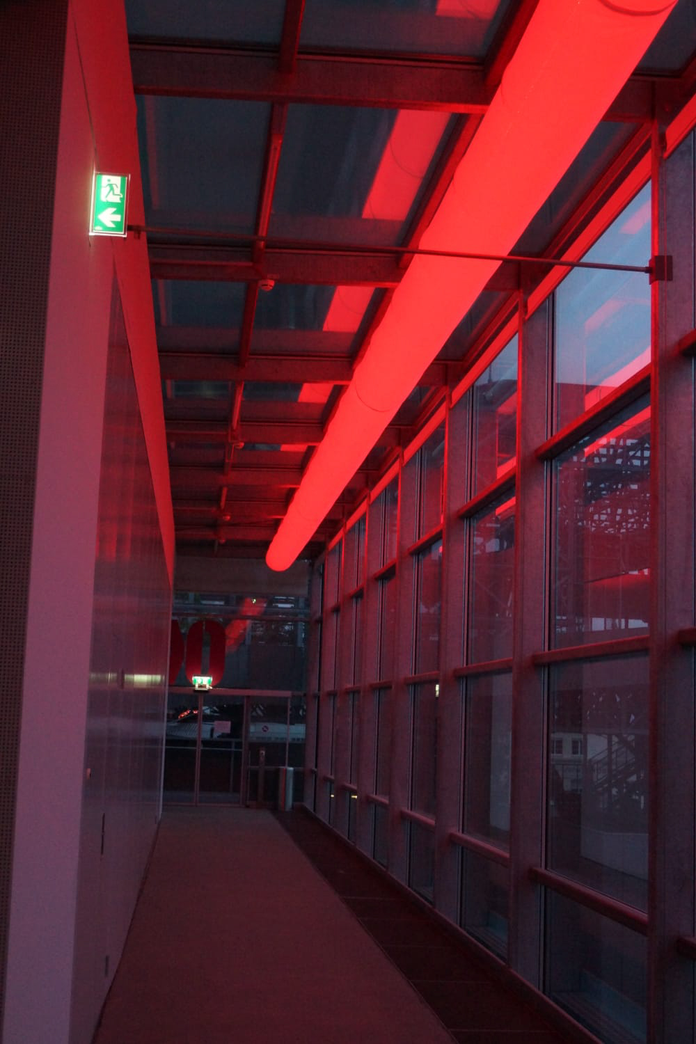 FabricAir kumaş hava kanalları homojen hava dağılımı, düşük enerji tüketimi ve hijyenik olması sayesinde metal kanalların yerini almaktadır.