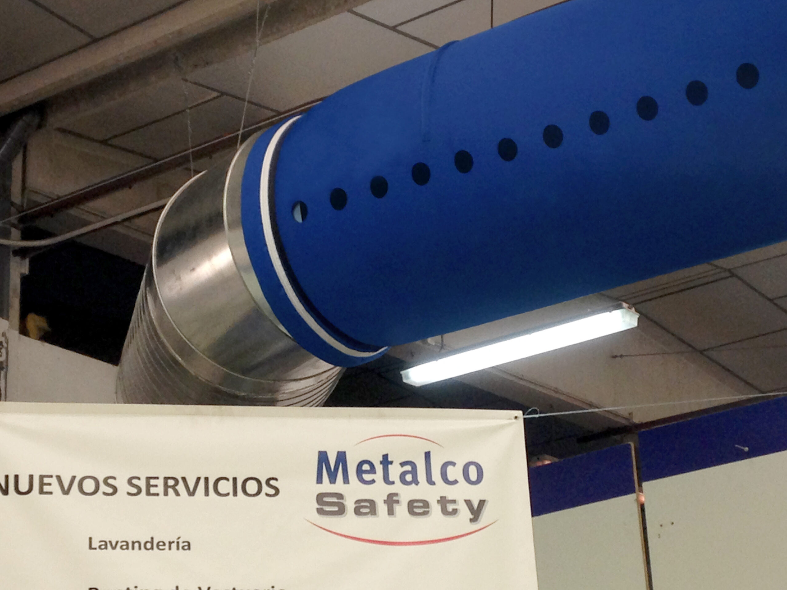 A blue fabric duct inside a utility store, Metalco, Zaragoza, Spain, 2