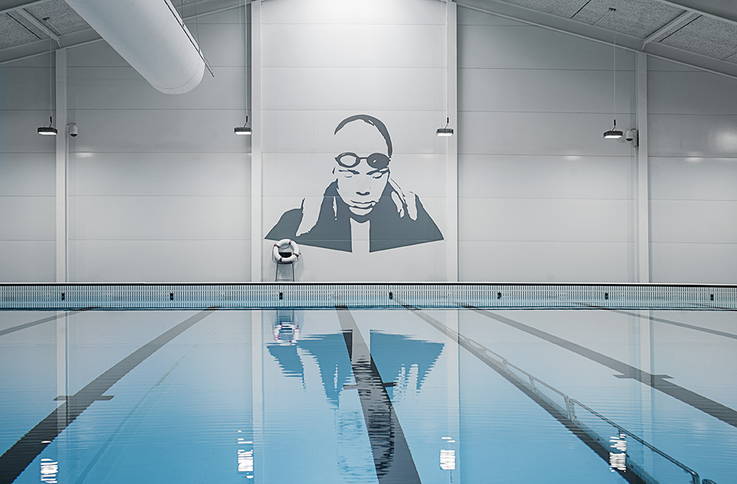 White air duct design inside a swimming pool facility Taastrup Natatorium, Denmark, 2