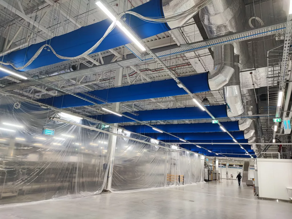 Fabric air ducts vs conventional metal ducts - logistics, maintenance, and installation, UK