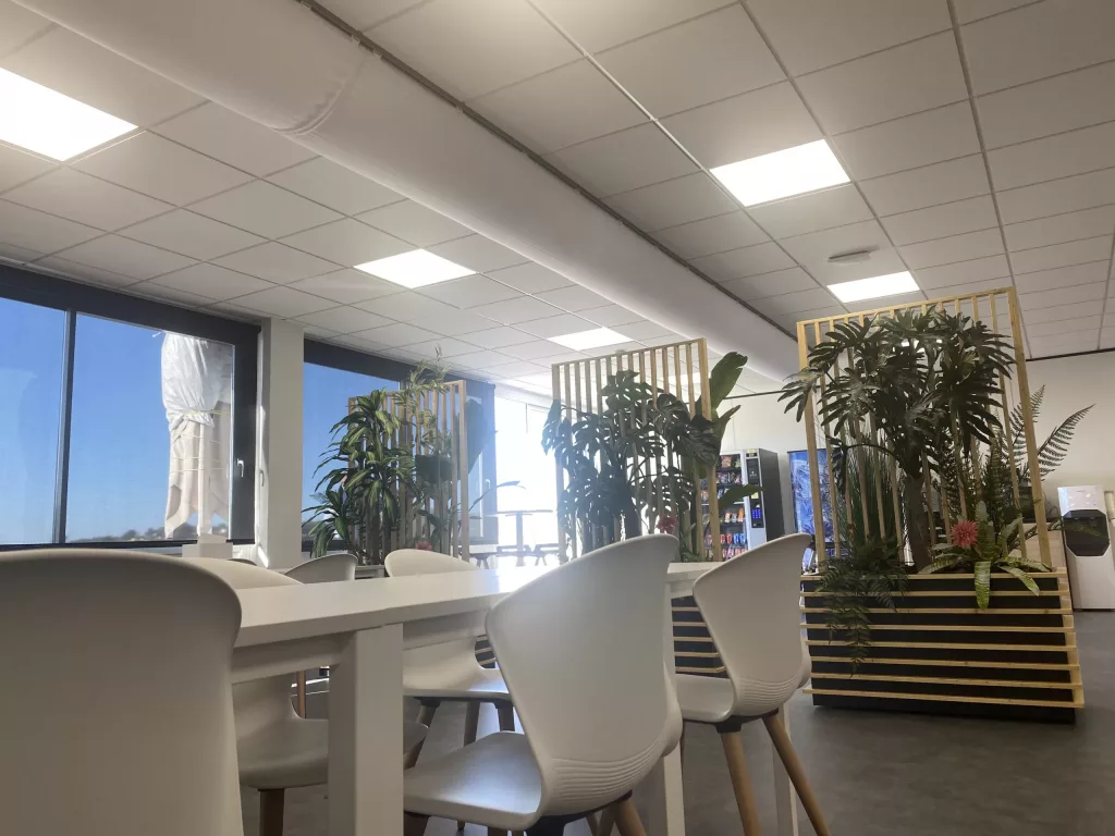 white, combi 80, d-shaped, fabric duct for office space in Spain