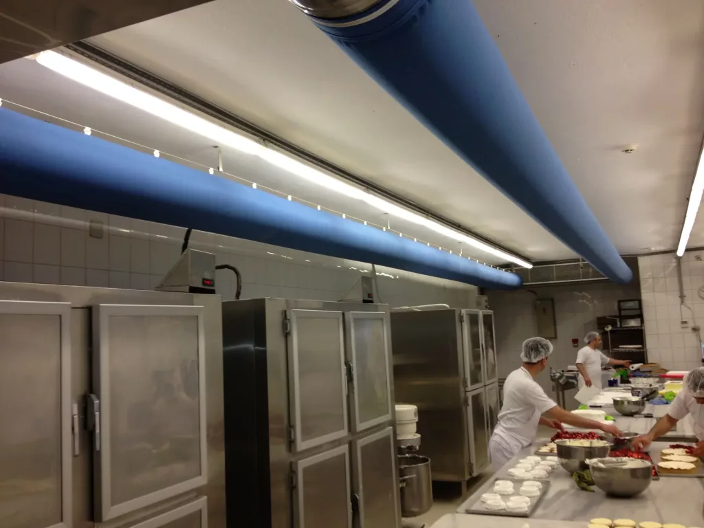 Fabric air dispersion systems are ideal for a variety of applications including large-scale bakeries where environmental controls and hygiene are crucial to ensuring a high quality, consistent product.