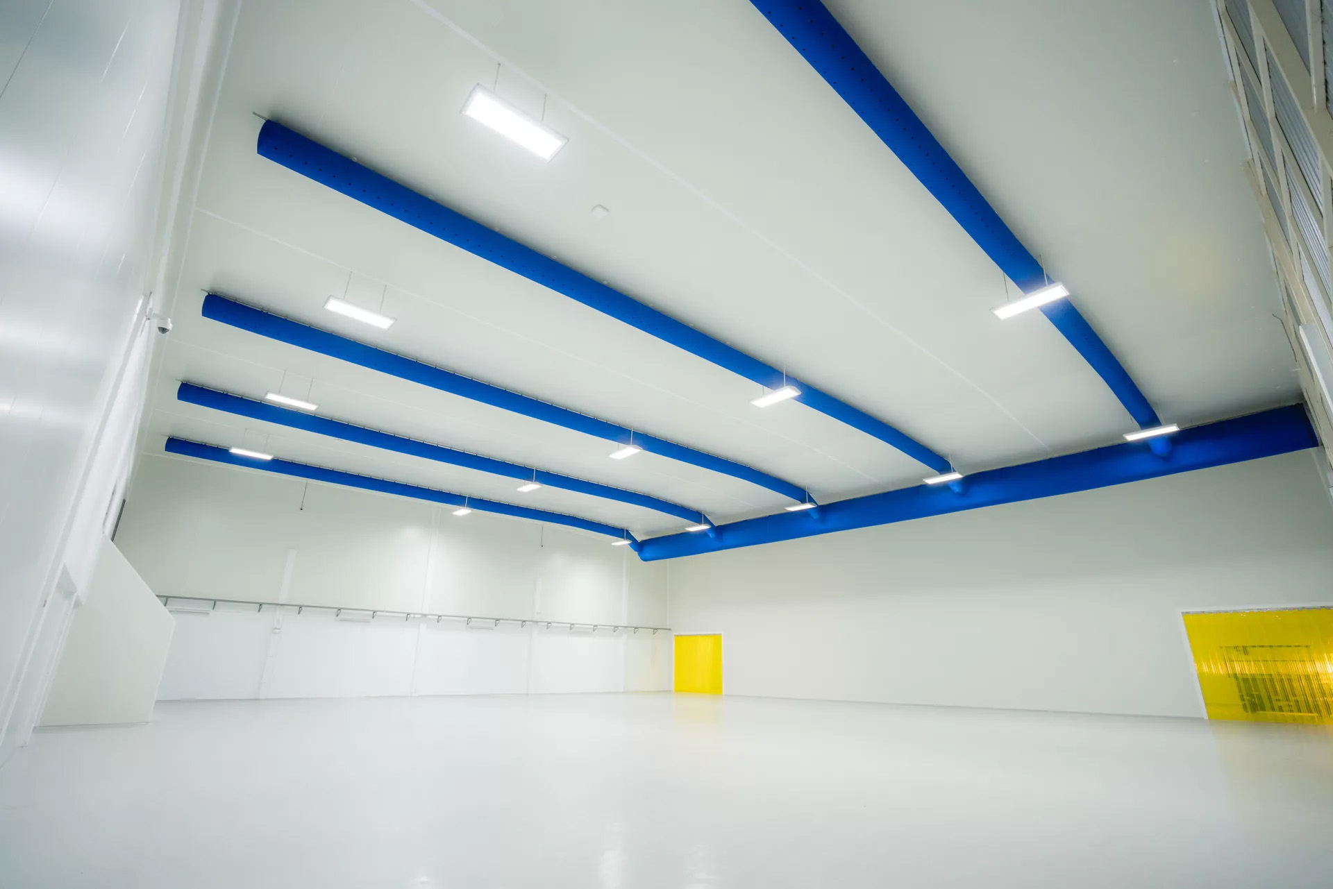 Blue fabric ducting vs. flex duct