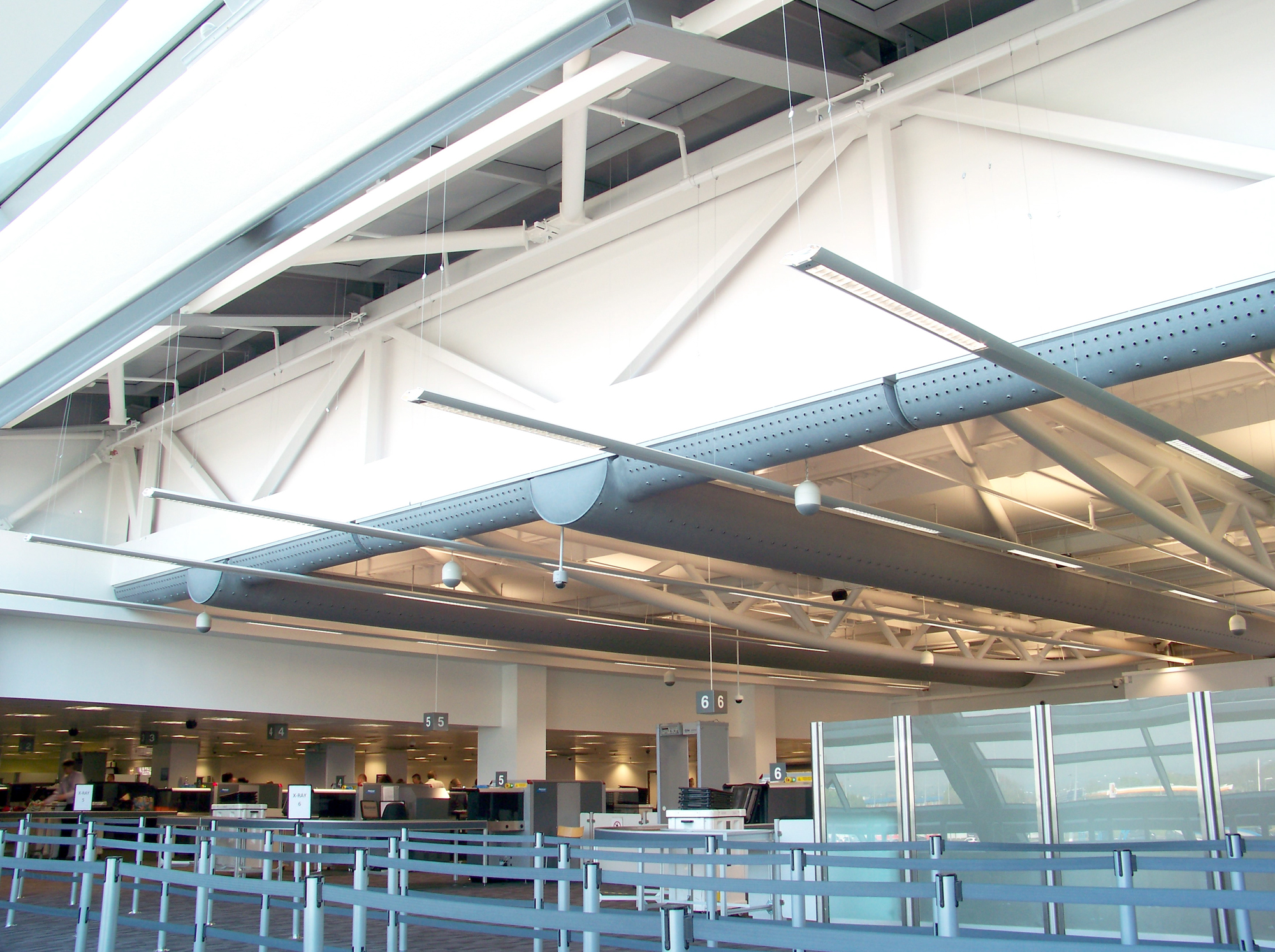 Airports / Train & Bus terminals | FabricAir