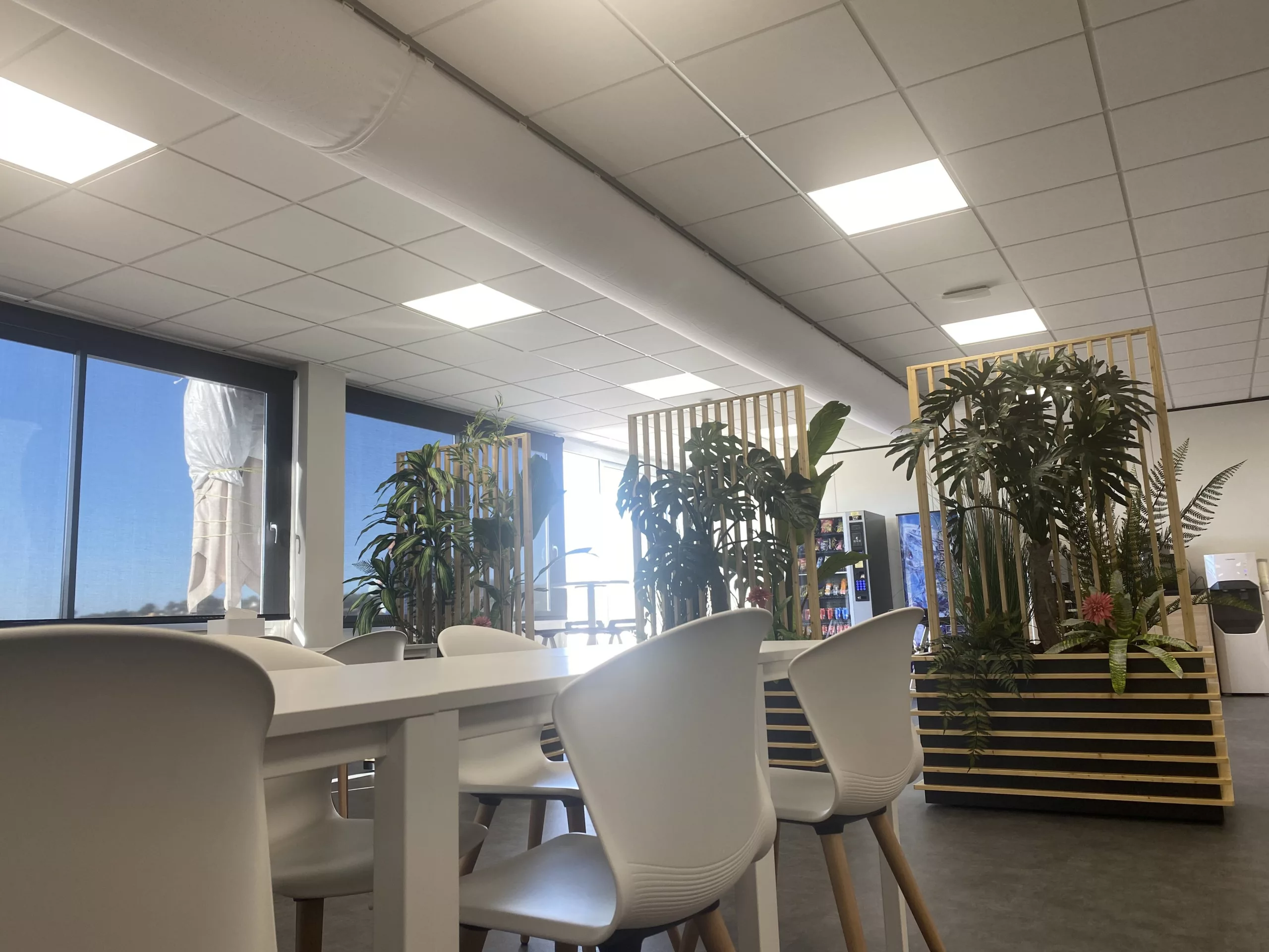 white, combi 80, d-shaped, fabric duct for office space in Spain