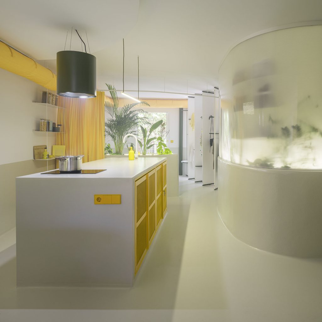 Conducto textil para climatización integrado en la zona de cocina de Corrigan Estudio