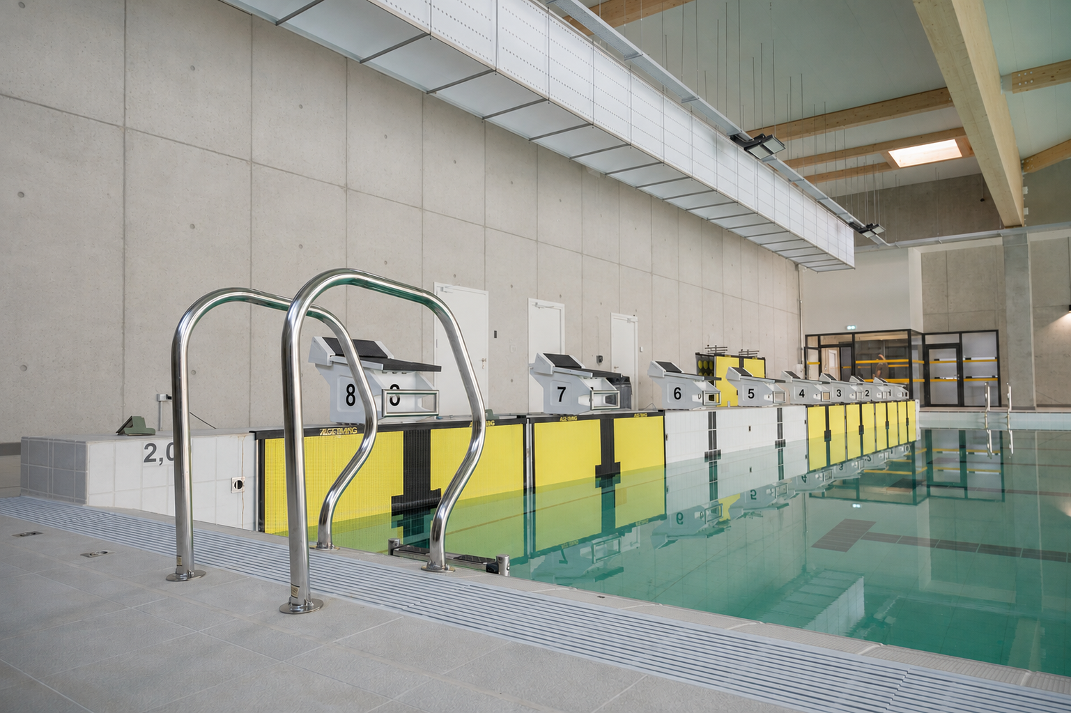 The Return Air System is a negative preassure system that extracts air from the room