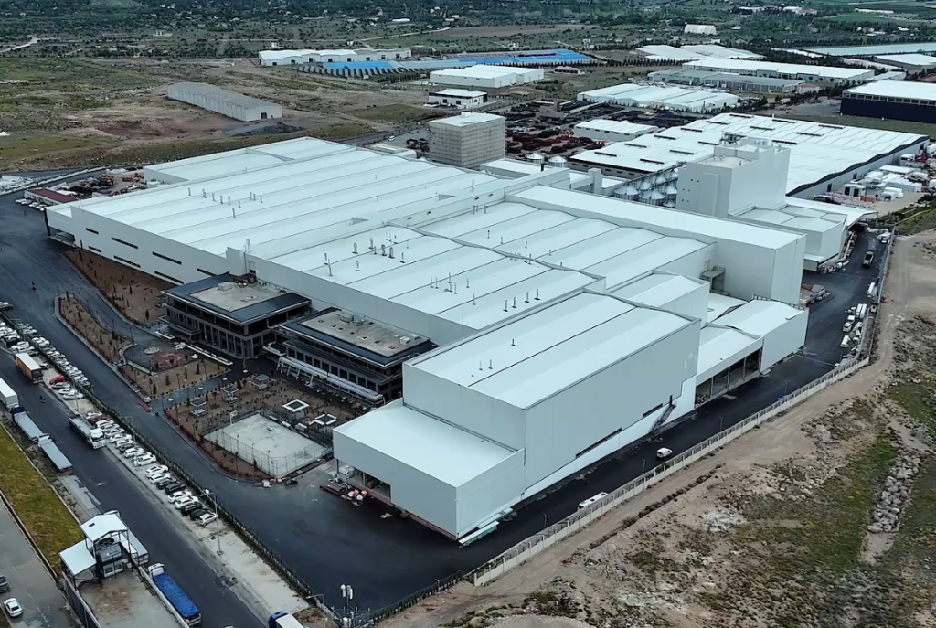 Fabric Duct system by FabricAir is installed at Yayla Gıda's newest production facility, that received the “Sustainable Development Goals Compliant Production Award in the Food Category” for its sustainable production approach