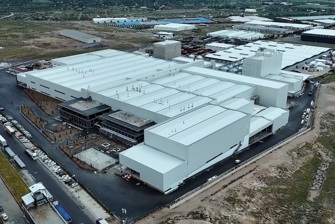 Fabric Duct system by FabricAir is installed at Yayla Gıda's newest production facility, that received the “Sustainable Development Goals Compliant Production Award in the Food Category” for its sustainable production approach