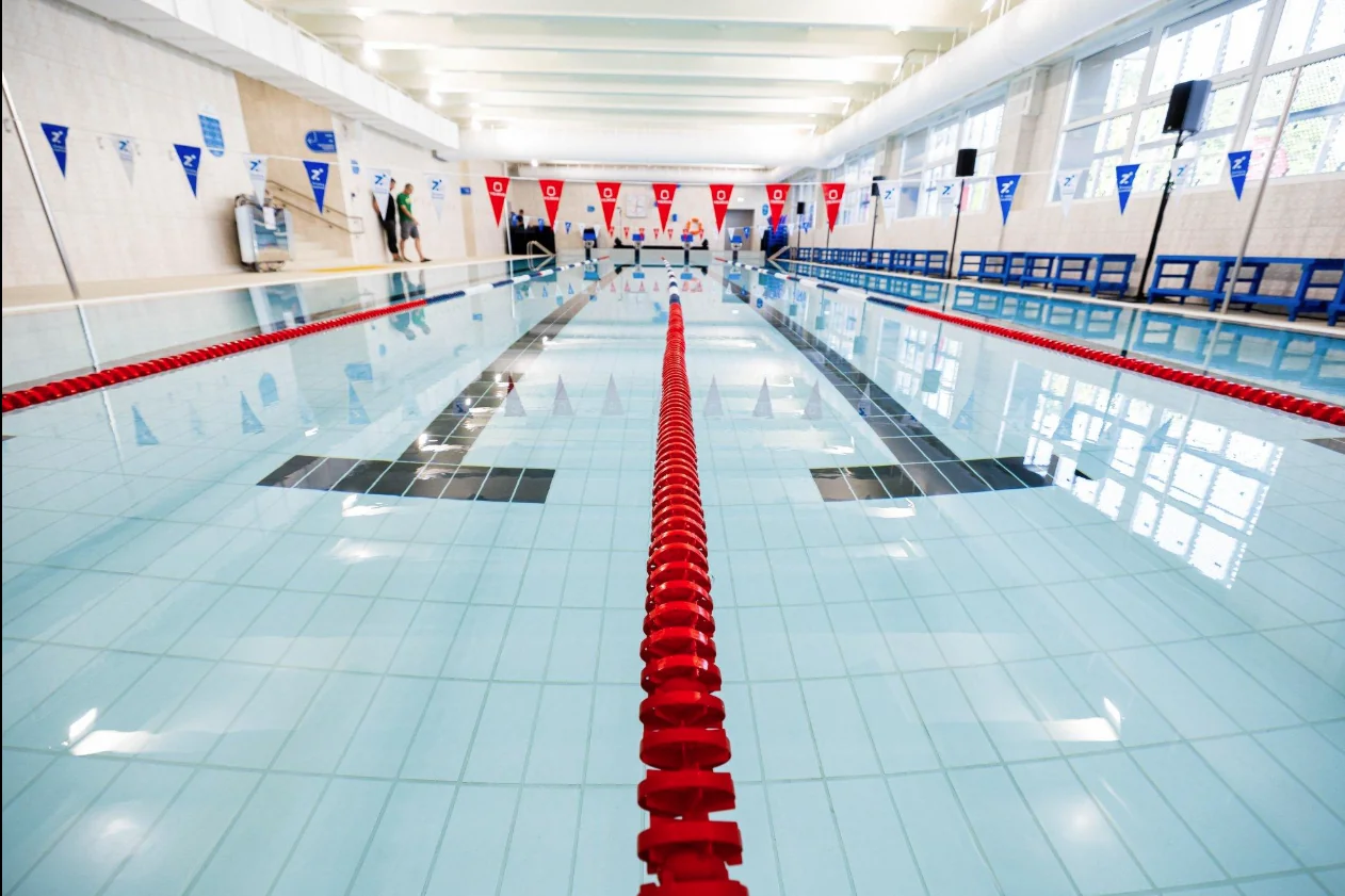 fabric ductwork in Zirmunu pool_2